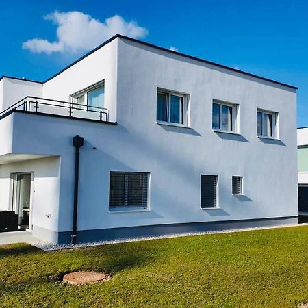 Leon Apartment Neu! Gemuetlichkeit An Erster Stelle Линц Екстериор снимка
