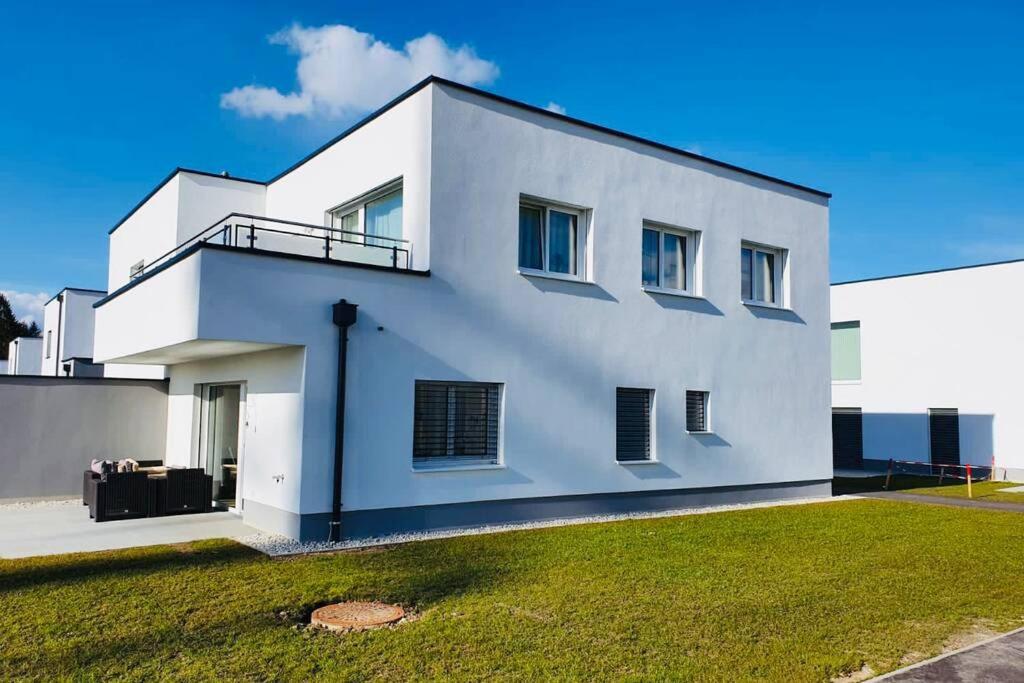 Leon Apartment Neu! Gemuetlichkeit An Erster Stelle Линц Екстериор снимка